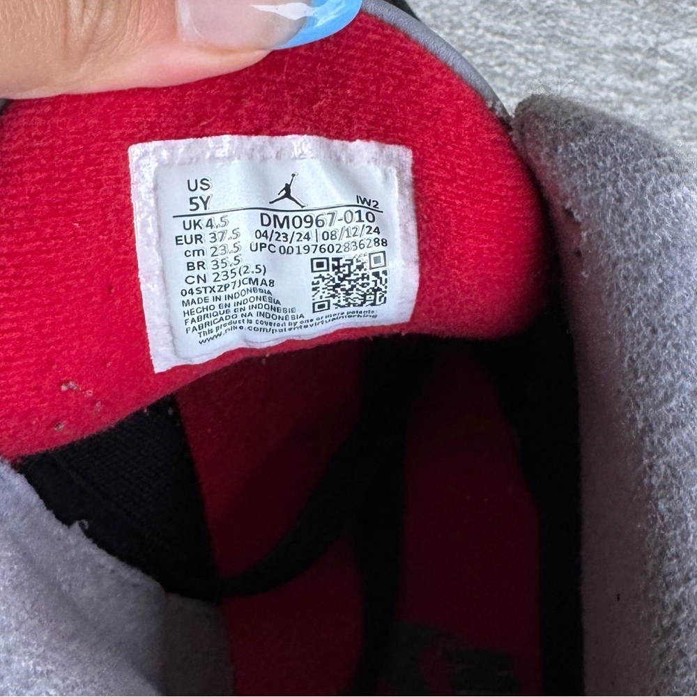 Jordan 3 retro black cement 5 6.5 - Picture 7 of 7